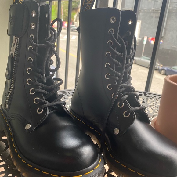 Limited edition schott NY docs - Picture 5 of 7